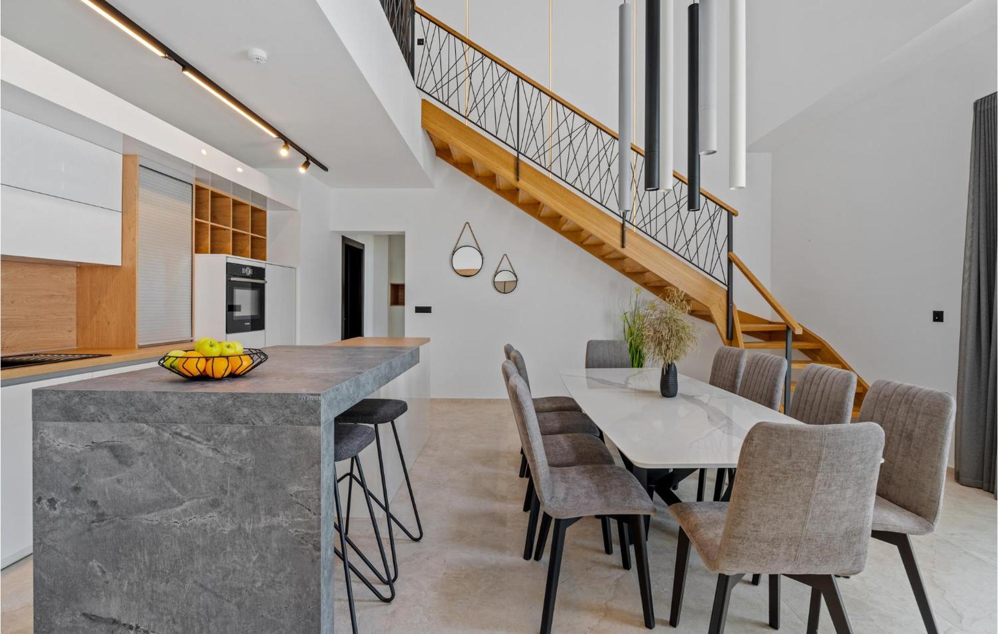 Beautiful Home In Omis With Kitchen Exteriér fotografie